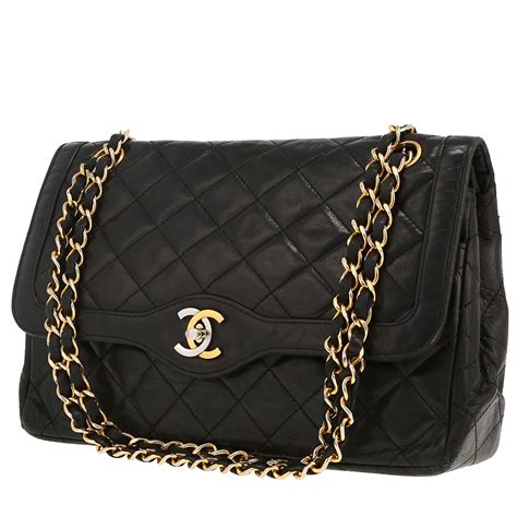 what makes a chanel vintage handbag